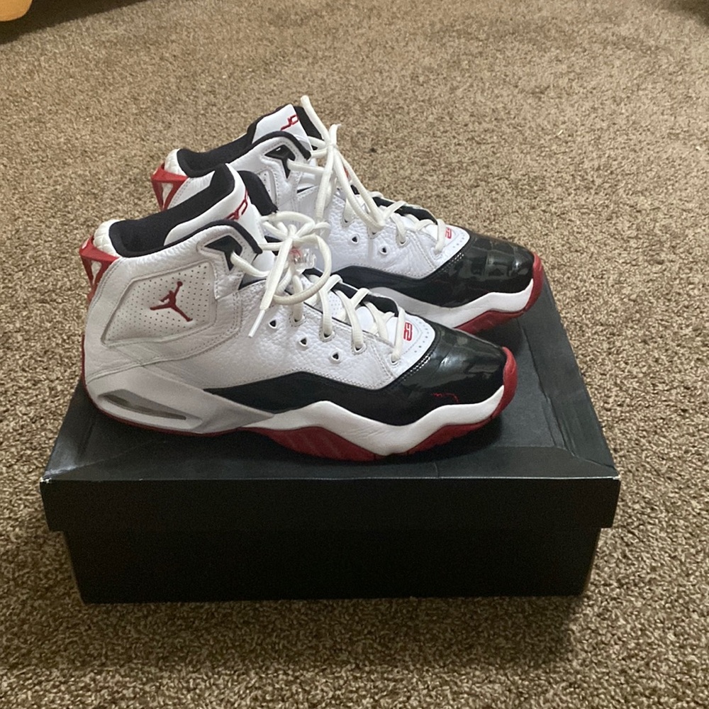 Jordan B’Loyal size 9